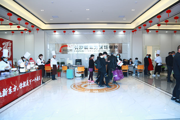 �Lɳ�|����WУ�´��_�W��