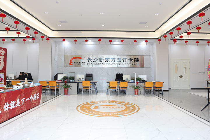 �N���W(xu��)У,�ļҏN���W(xu��)У�̵ĺ�