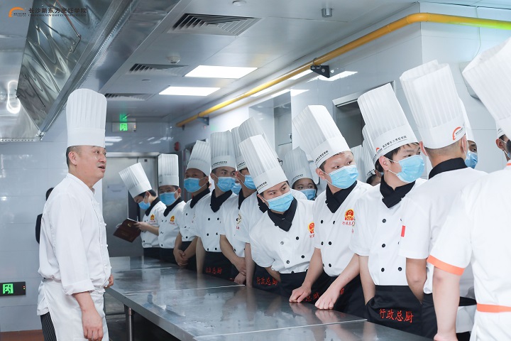 百強名企觀摩行