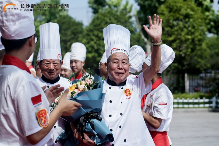 �x�W(xu��)У����ʲôһ��Ҫ���ؿ���