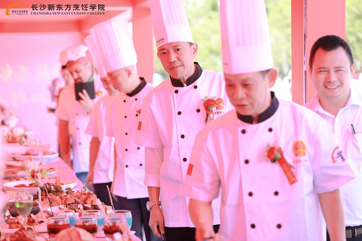 長(zhǎng)沙新東方烹飪學(xué)校