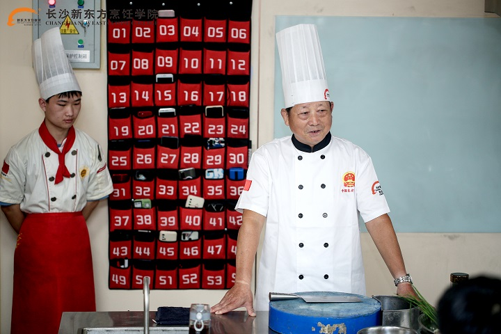 ���Y����