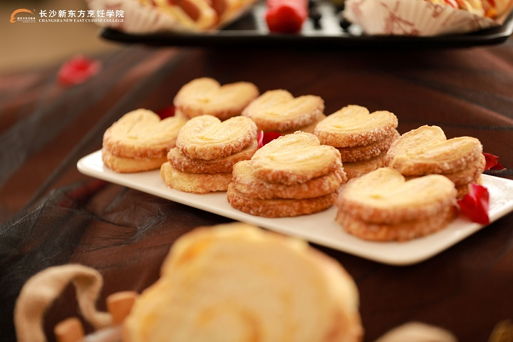 西點(diǎn)蛋糕培訓(xùn)學(xué)費(fèi)是多少錢