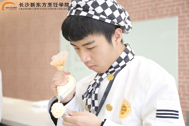 報(bào)名較多的專業(yè)