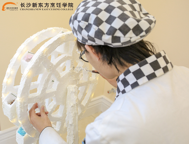 長(zhǎng)沙新東方烹飪學(xué)校