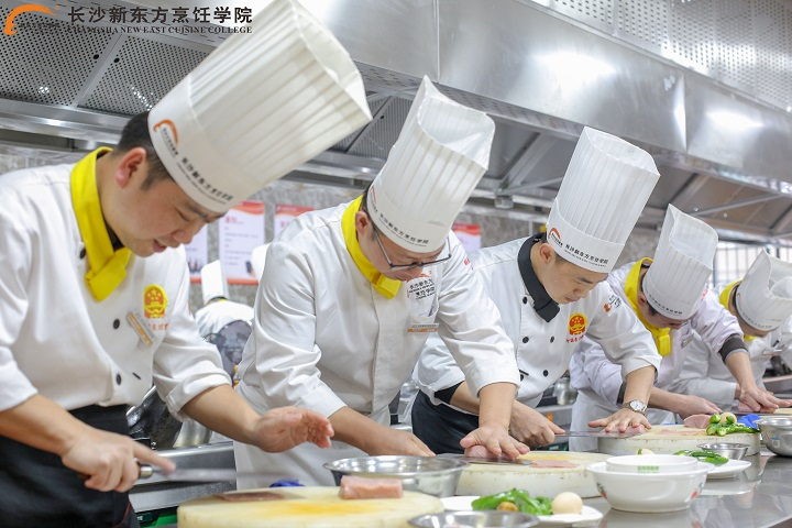 �W(xu��)��W(xu��)�N����(sh��)�ڱ��У�