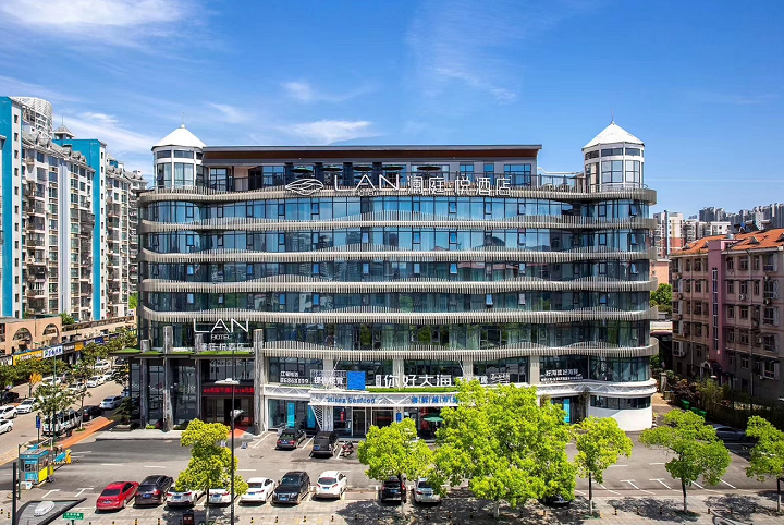 �������