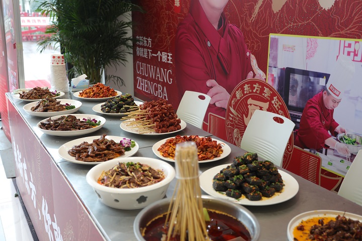 2����ʳ�(xi��ng)Ŀ���]��(hu��)