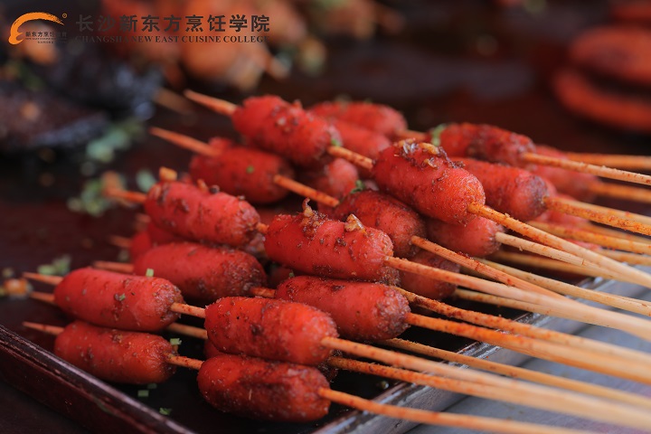 長(zhǎng)沙新東方燒烤名師教你燒烤