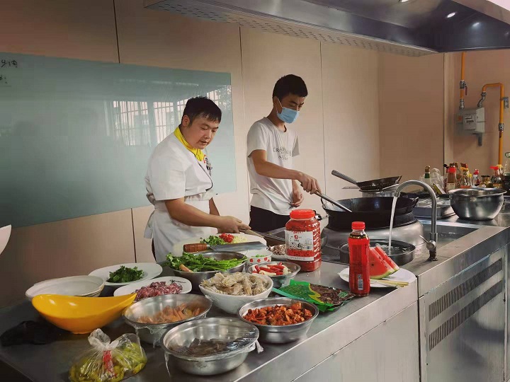 ���όW(xu��)�N��