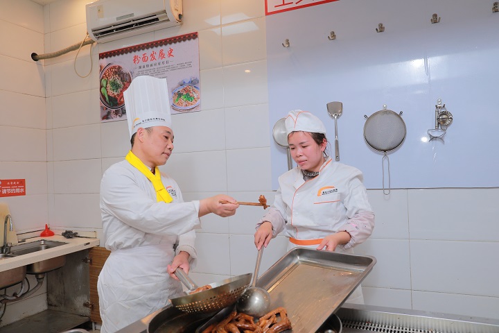 ��ɫС�Ԍ��I(y��)