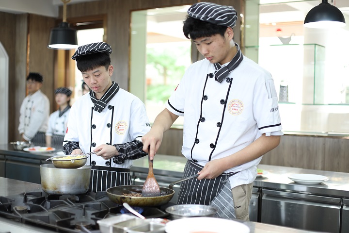 �Lɳ�|����W(xu��)У