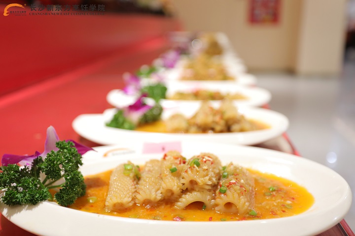 湖南烹飪學(xué)校學(xué)費價格