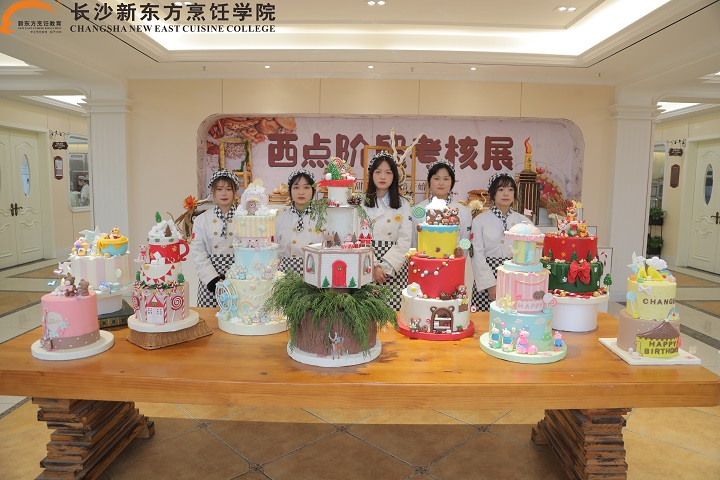 ���c(di��n)��(zhu��n)�I(y��)