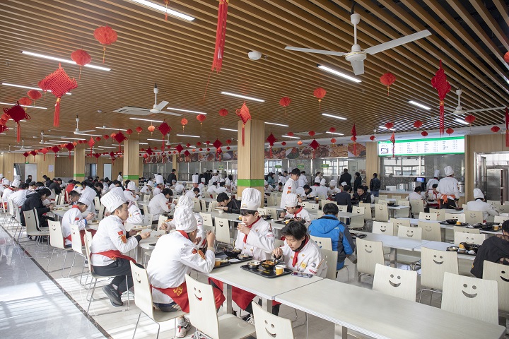 �L(zh��ng)ɳ�|����W(xu��)У