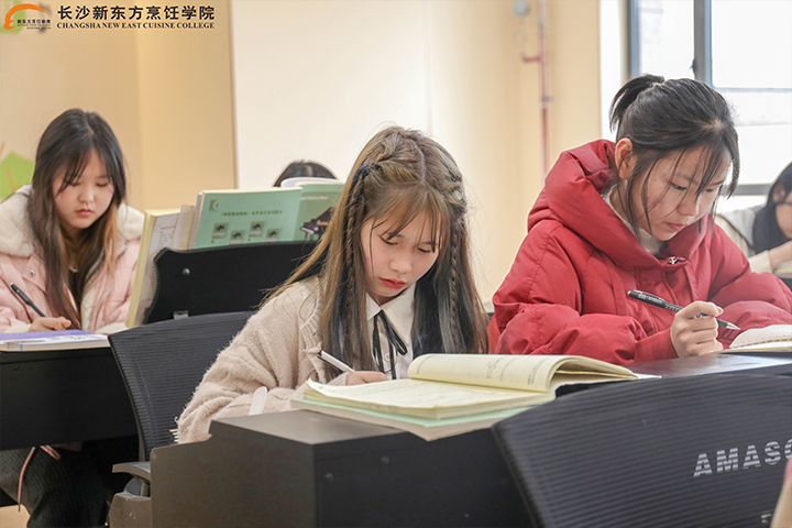 �׃��������팣(zhu��n)�I(y��)