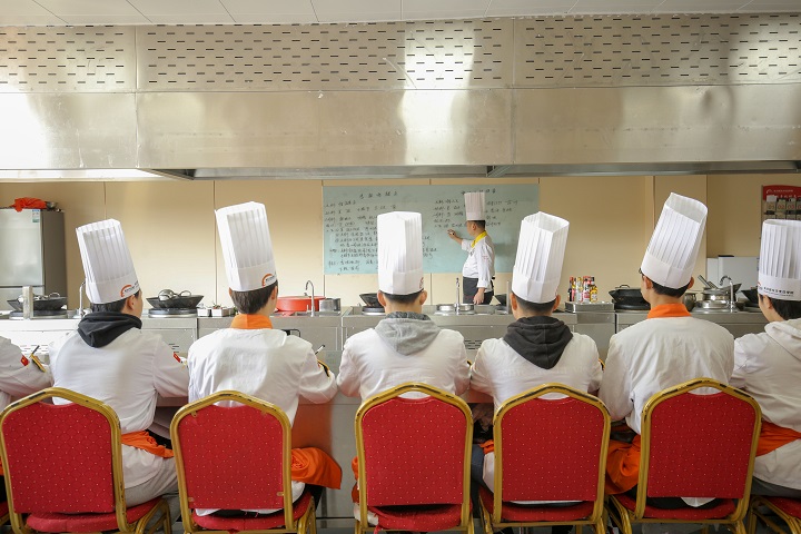 ���ϏN����Ӗ�WУ