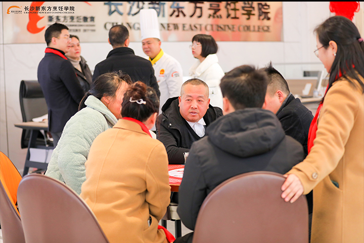 �������1