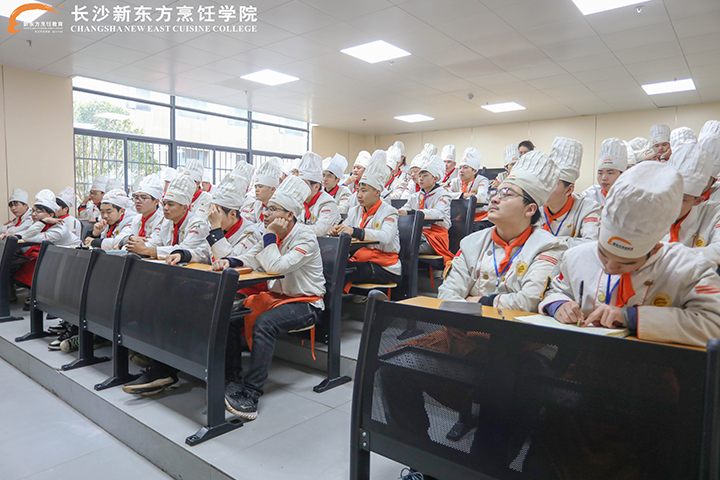 杰出學(xué)子見面會