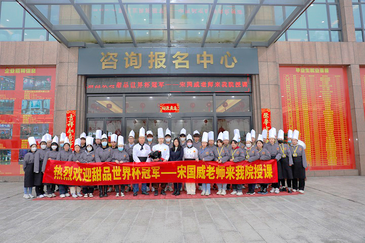 ���M(j��n)У�@���