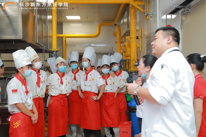 �N����W(xu��)У