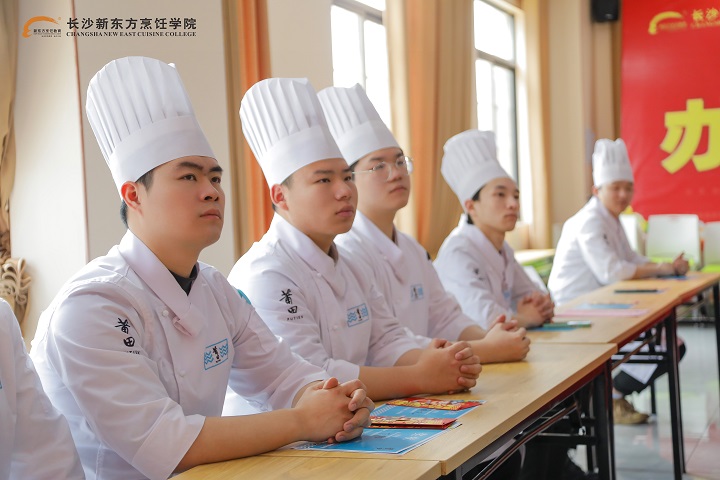 ���I(y��)��Y