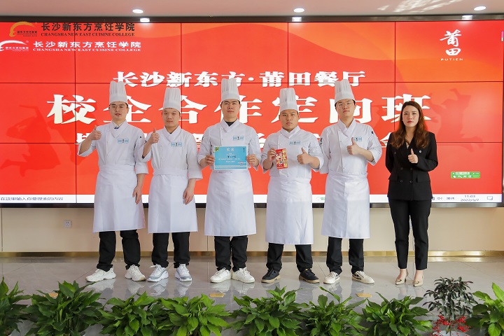 ���I(y��)��Y