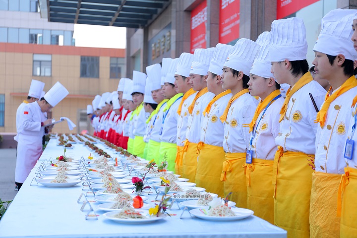 �I(y��)����