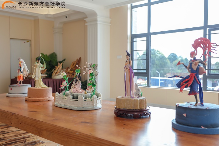 �Lɳ˽��������Ʒ��Ӗ(x��n)�W(xu��)У