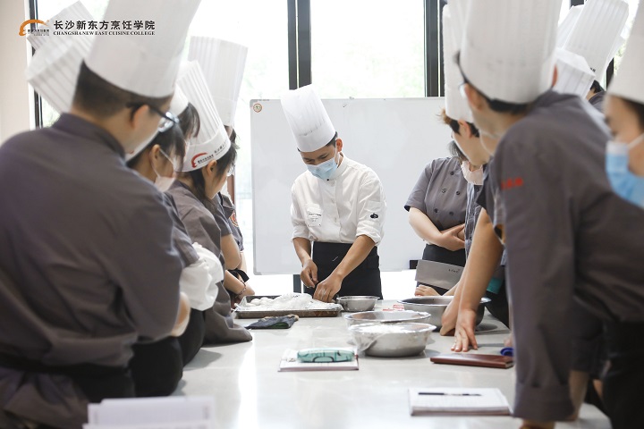 ���ڿ�������