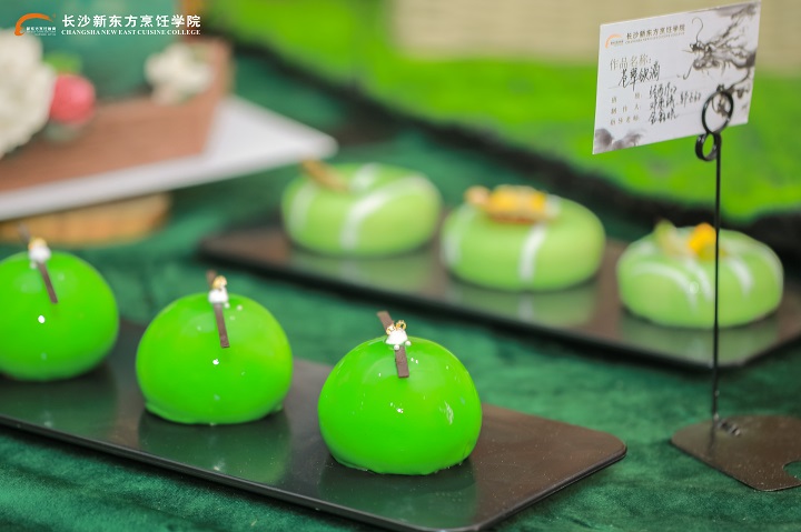 初中生畢業(yè)學(xué)西餐好還是學(xué)西點(diǎn)好