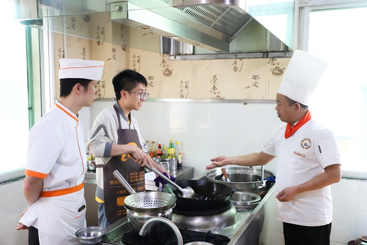 張家界廚師創(chuàng)業(yè)培訓(xùn)班哪里好