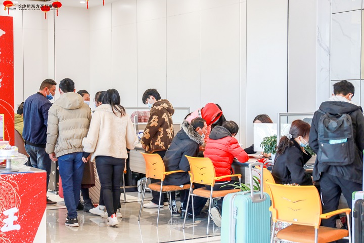 長沙新東方火熱報名現(xiàn)場