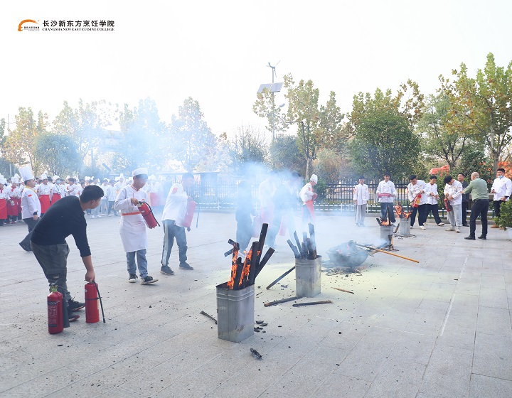 長(zhǎng)沙新東方培養(yǎng)學(xué)生