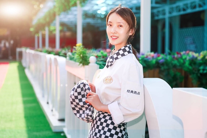 �����^��