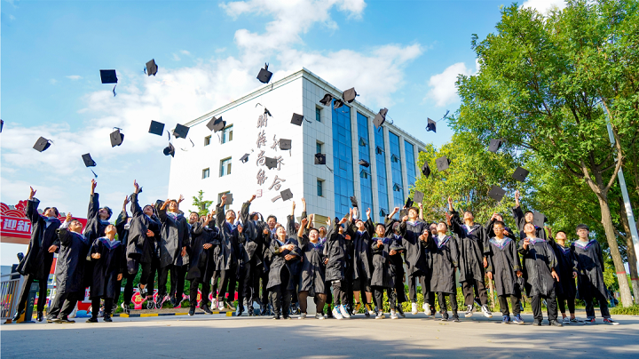 �����^��