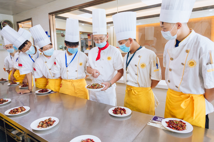長沙新東方烹飪學(xué)校2023年夏秋季招生簡章