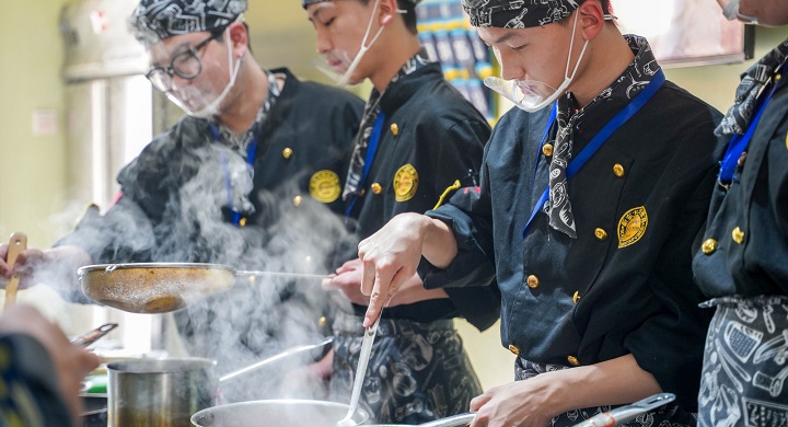 長(zhǎng)沙新東方學(xué)廚師
