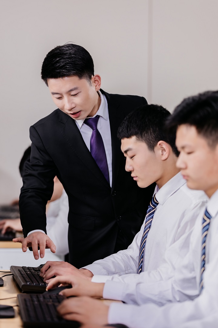 初高中男生讀職校