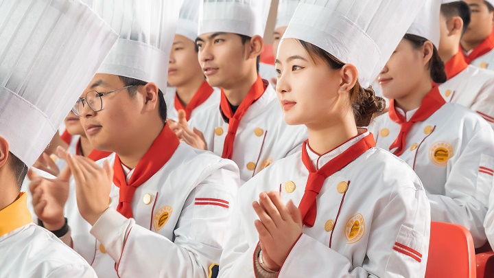 新東方烹飪學(xué)廚師