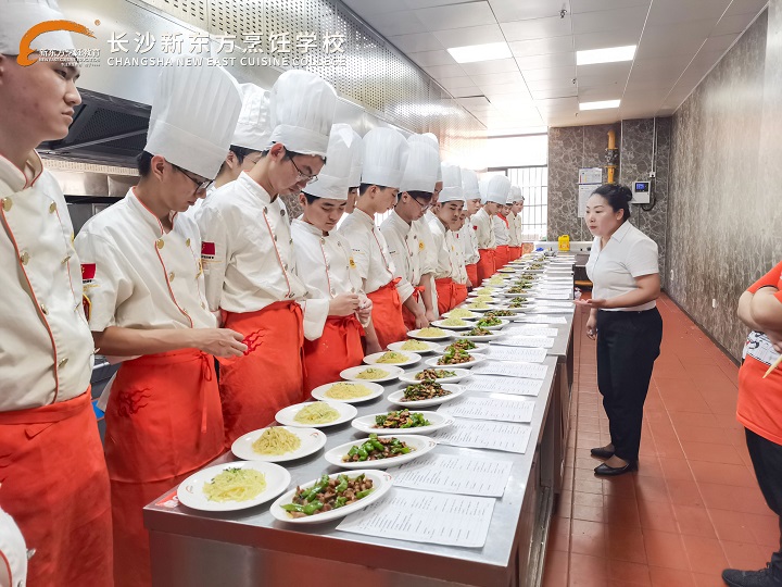 長沙新東方中餐專業(yè)7月模擬面試