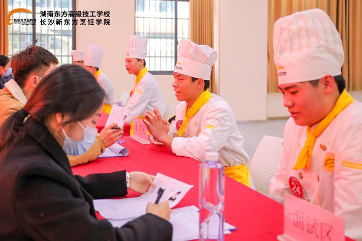 選擇讀高中好還是讀職業(yè)院校好