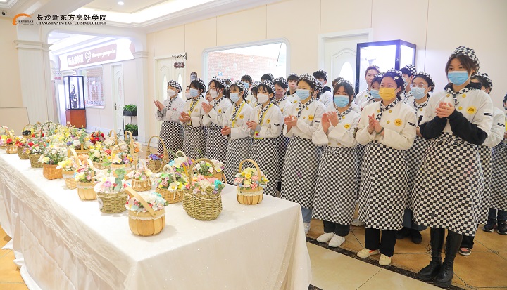 學(xué)烘焙甜點(diǎn)