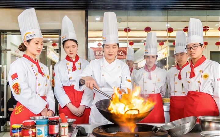 初中畢業(yè)學(xué)什么技術(shù)有前途