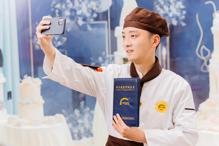 �����W(xu��)ͽ��ó������ǌ��I(y��)�W(xu��)У��߀���ڵ������W(xu��)ͽ����