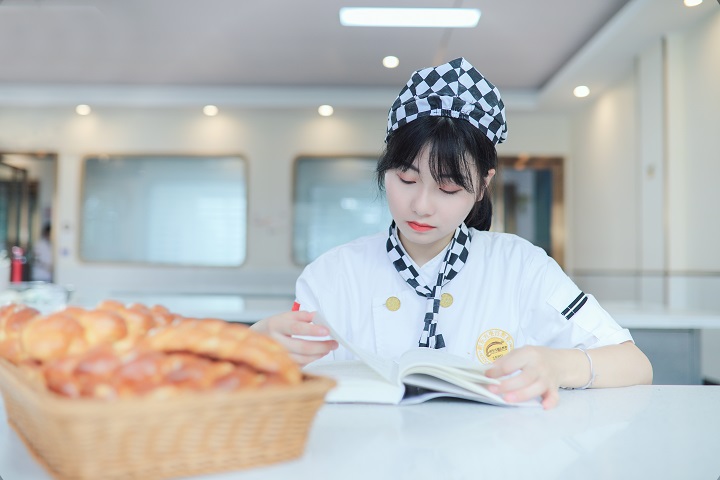 �W(xu��)���c(di��n)ǰ��