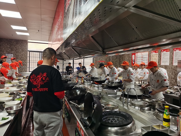 長沙新東方烹飪學(xué)校中餐專場招聘會(huì)盛啟