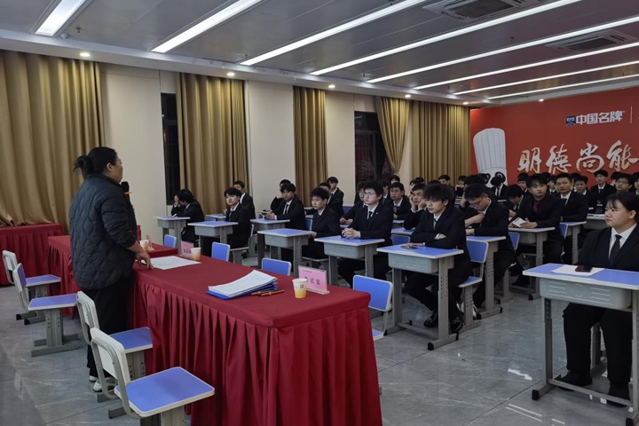 長沙新東方烹飪學校:模擬面試助力學子啟航職場