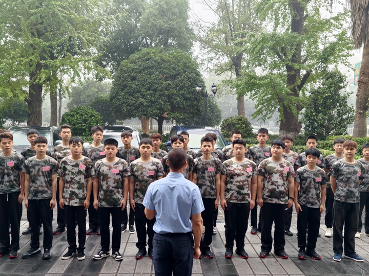 湖南東方高級(jí)技工學(xué)校&辣可可第12期產(chǎn)教融合訂單班正式開(kāi)班