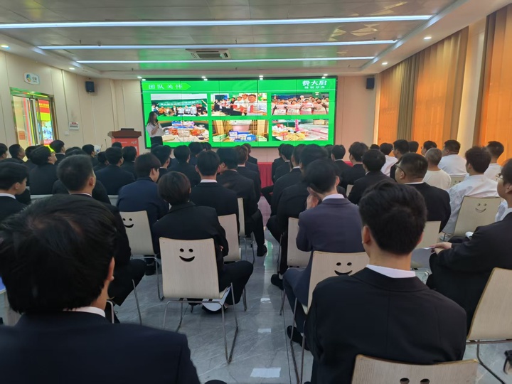 湖南東方高級技工學(xué)校秋季校園招聘會圓滿落幕